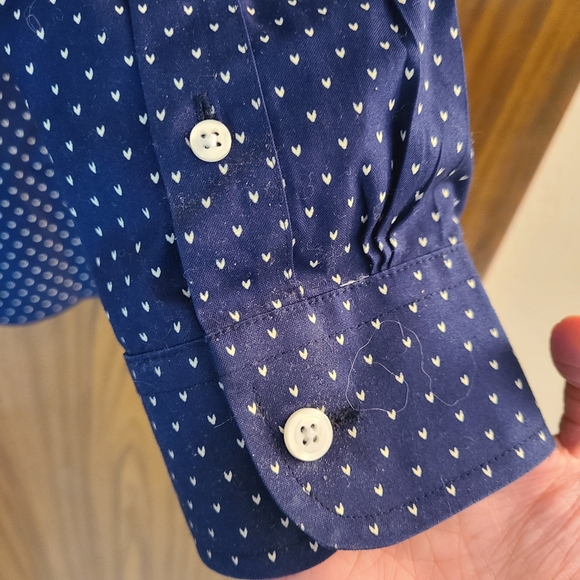 L.L. Bean Wrinkle Free Navy Hearts Button Down Shirt in size XL Petite - Picture 6 of 6